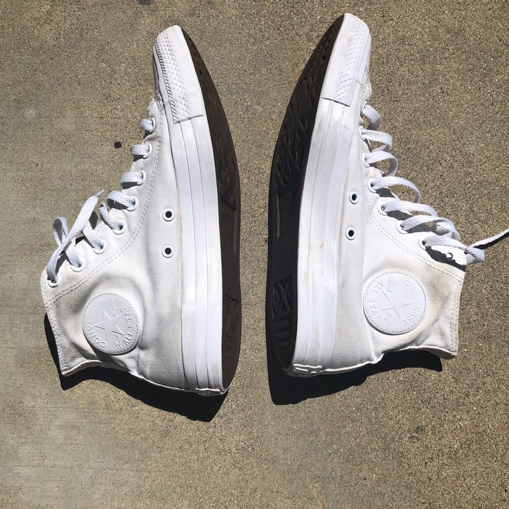 Converse Chuck Taylor 2 White Shoes